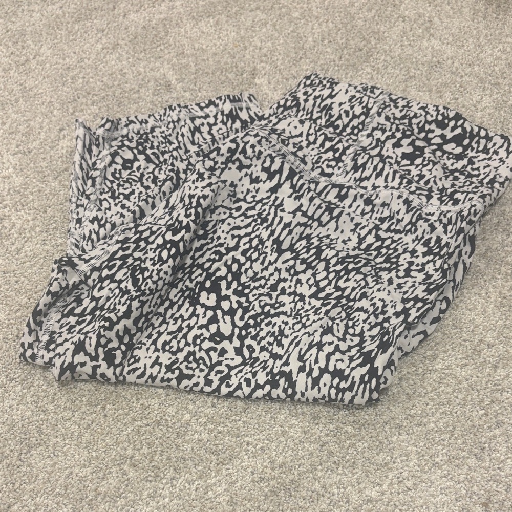 Athleta Black and White Patterned Leggings